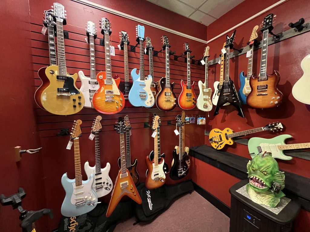 The Guitar Corner located at the Bigfoot Art Gallery. Here you'll find guitar instruments and accessories. 
